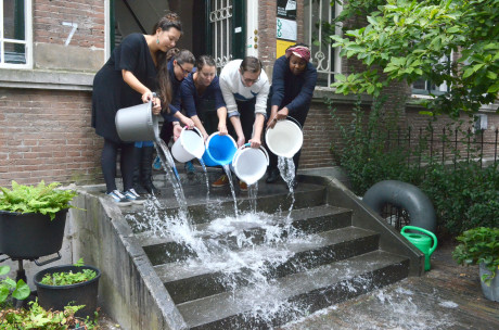 Annette Krauss & the Casco Team, Unlearning exercise #3: collective cleaning, as part of Site for Unlearning (Art Organisation), Casco, 2014